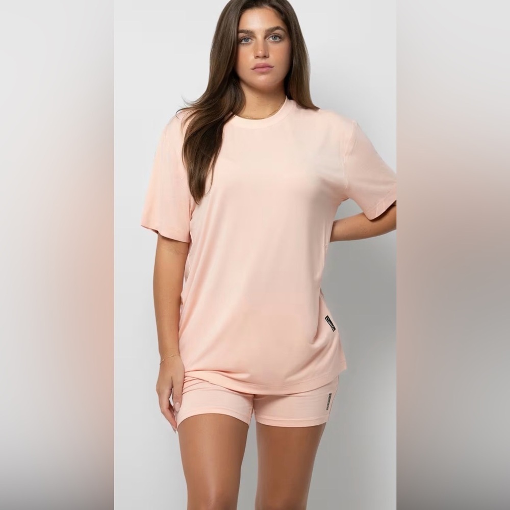 Comfrt Adult Peach Top XL Short Sleeve Crew Neck Cloud Lounge Tee New - Picture 2 of 4